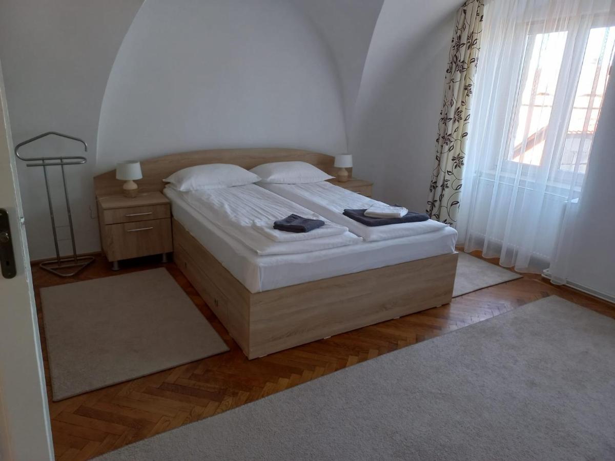 Apartamento Enjoy Sibiu Exterior foto